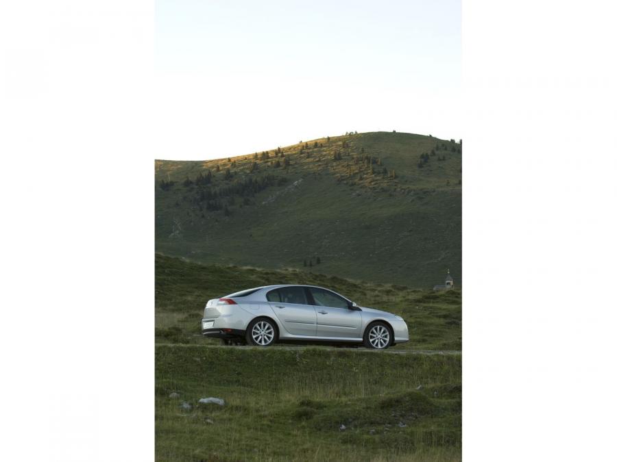  Renault Laguna III 2007 года  (фото 51 из 92)